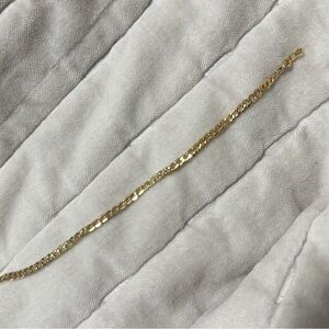 10k Elegant Gold Chain Bracelet